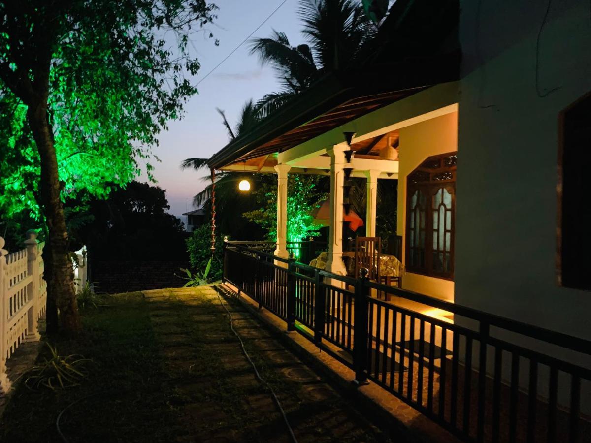 Kawshan Home Stay Dikwella Luaran gambar