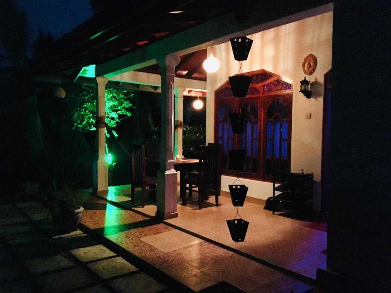Kawshan Home Stay Dikwella Luaran gambar