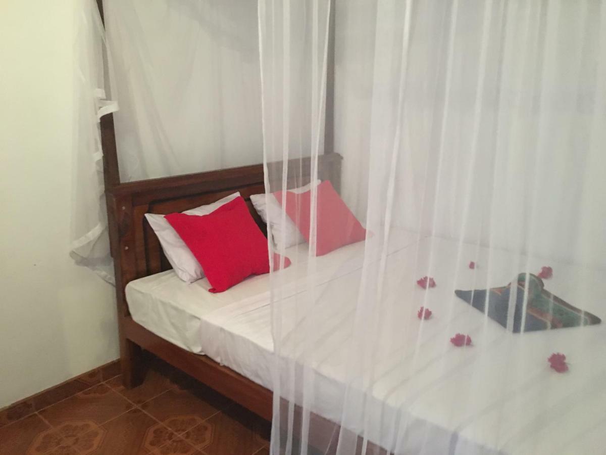 Kawshan Home Stay Dikwella Luaran gambar